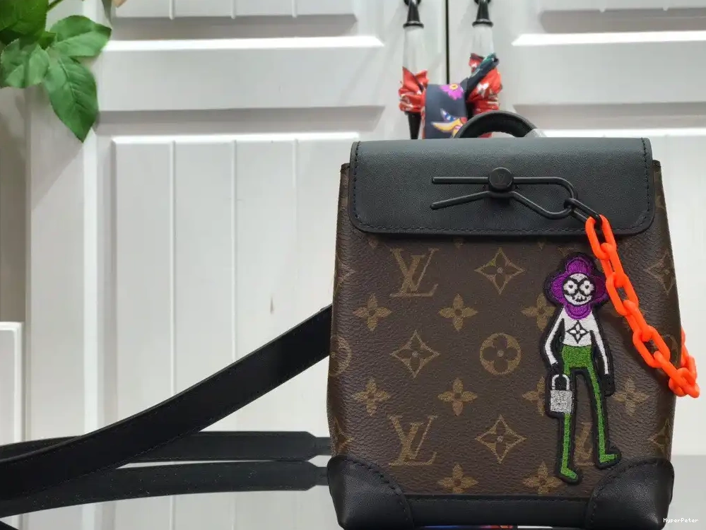 LOUIS XS VUITTON STEAMER 0615